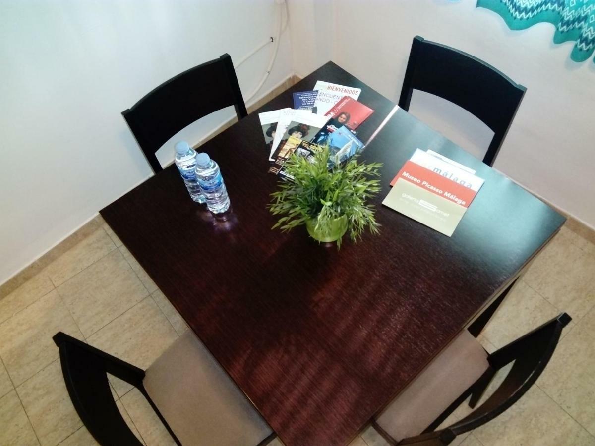 Apartamento Dos Aceras Málaga Exterior foto
