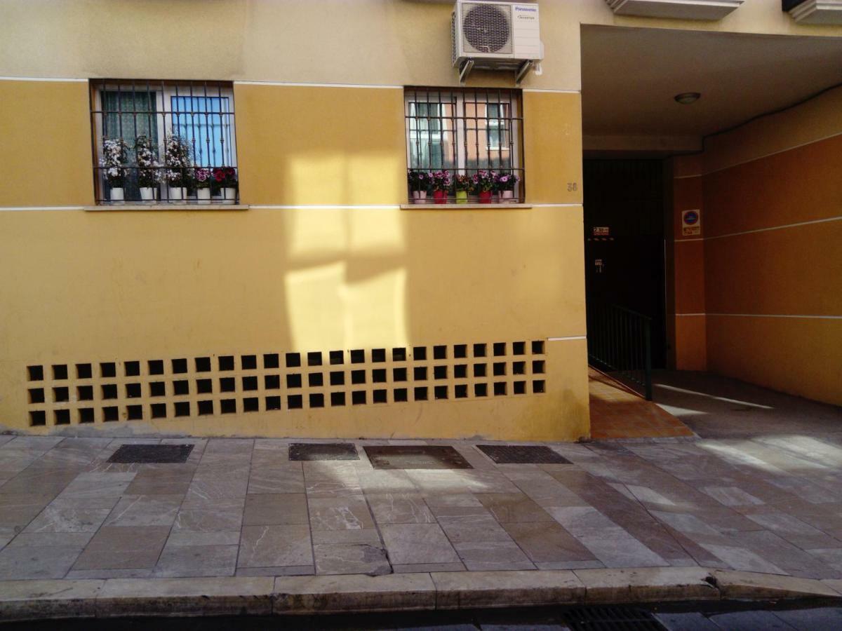 Apartamento Dos Aceras Málaga Exterior foto